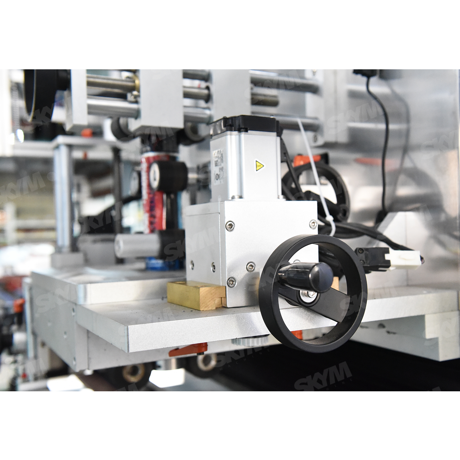 Stainless Steel Shrink Sleeve Bottle Label Machine from China